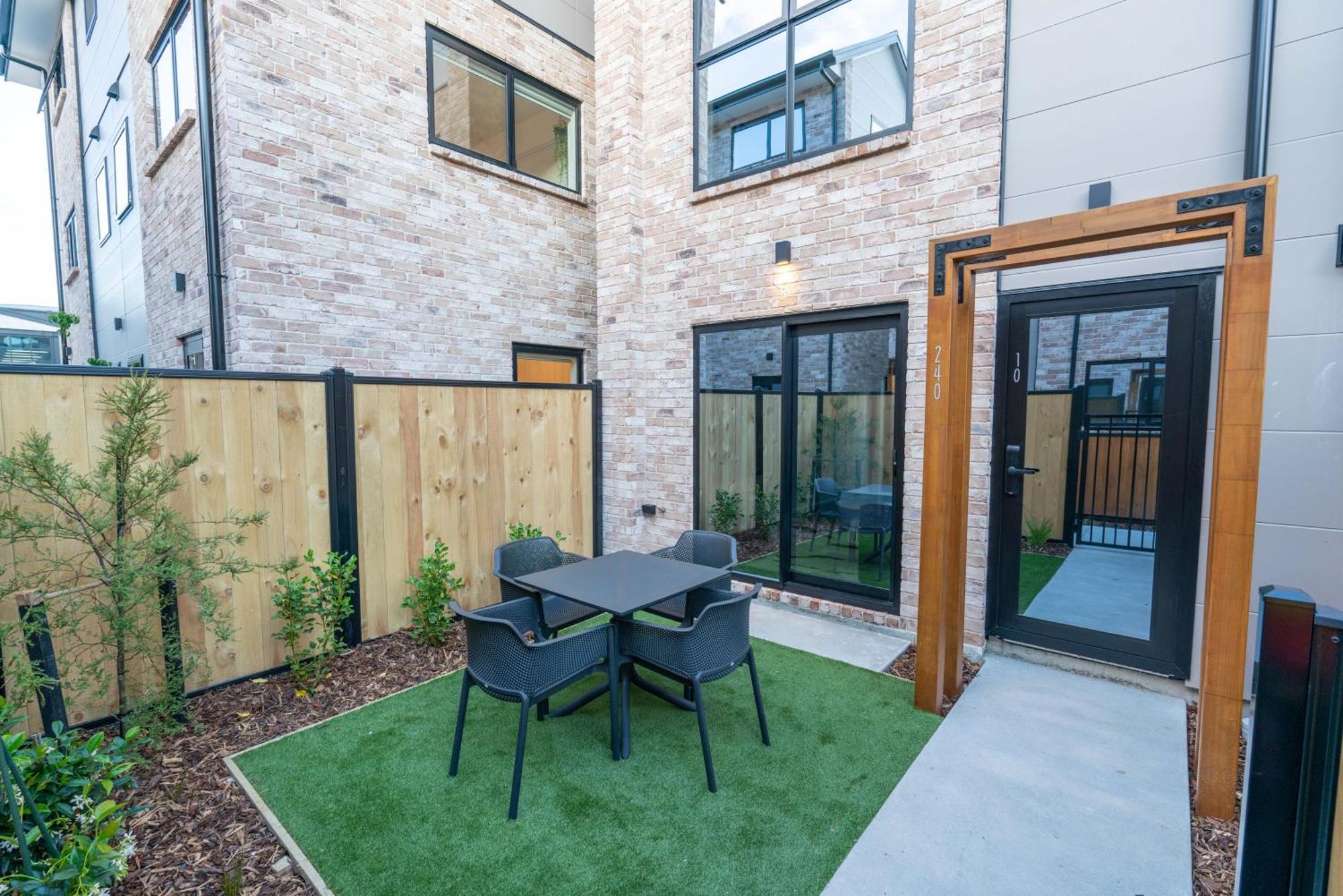A Touch Of Luxury In Chch Cbd Christchurch Exterior foto
